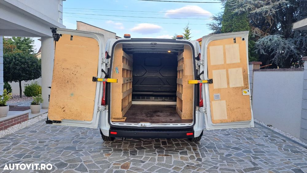 Ford CUSTOM VAN TREND L1H1 FWD - 11