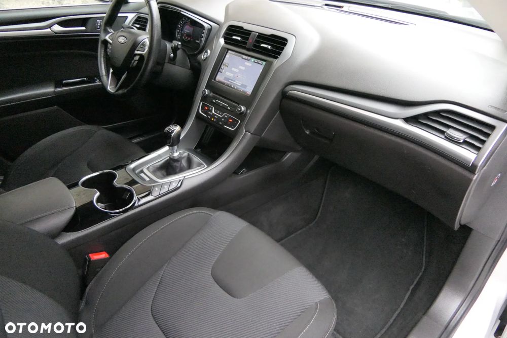 Ford Mondeo 2.0 TDCi Titanium - 20