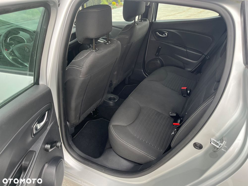 Renault Clio 1.2 16V Limited - 8