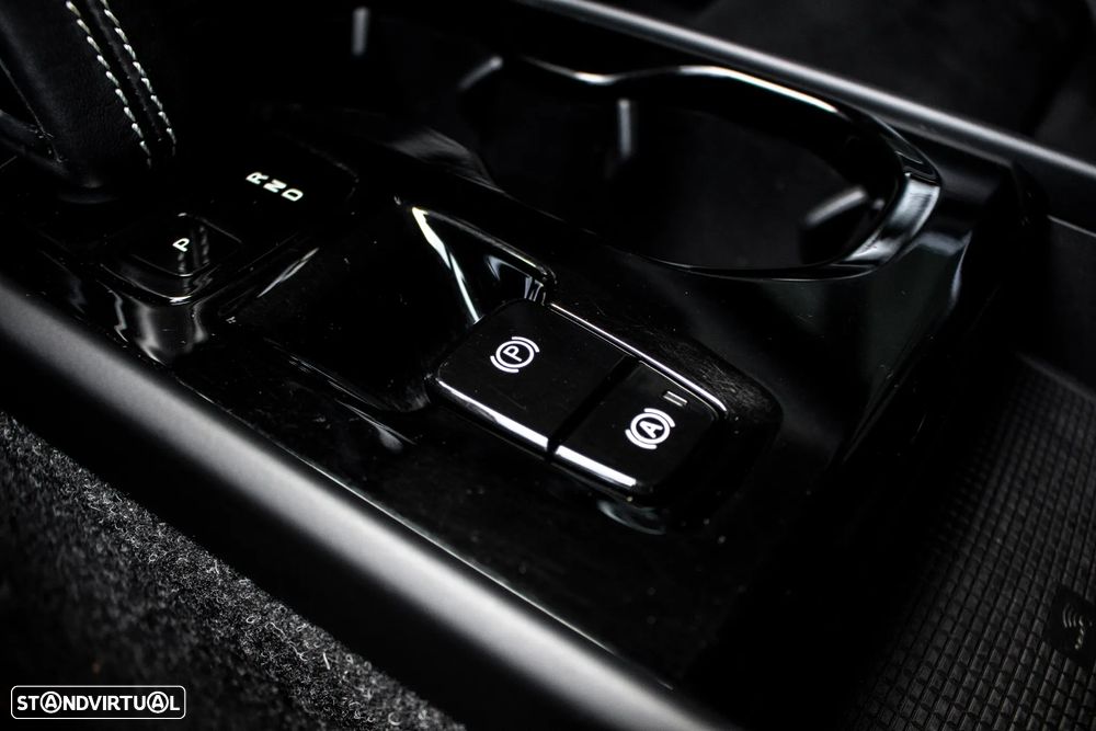 Volvo XC 40 1.5 T5 PHEV R-Design - 22