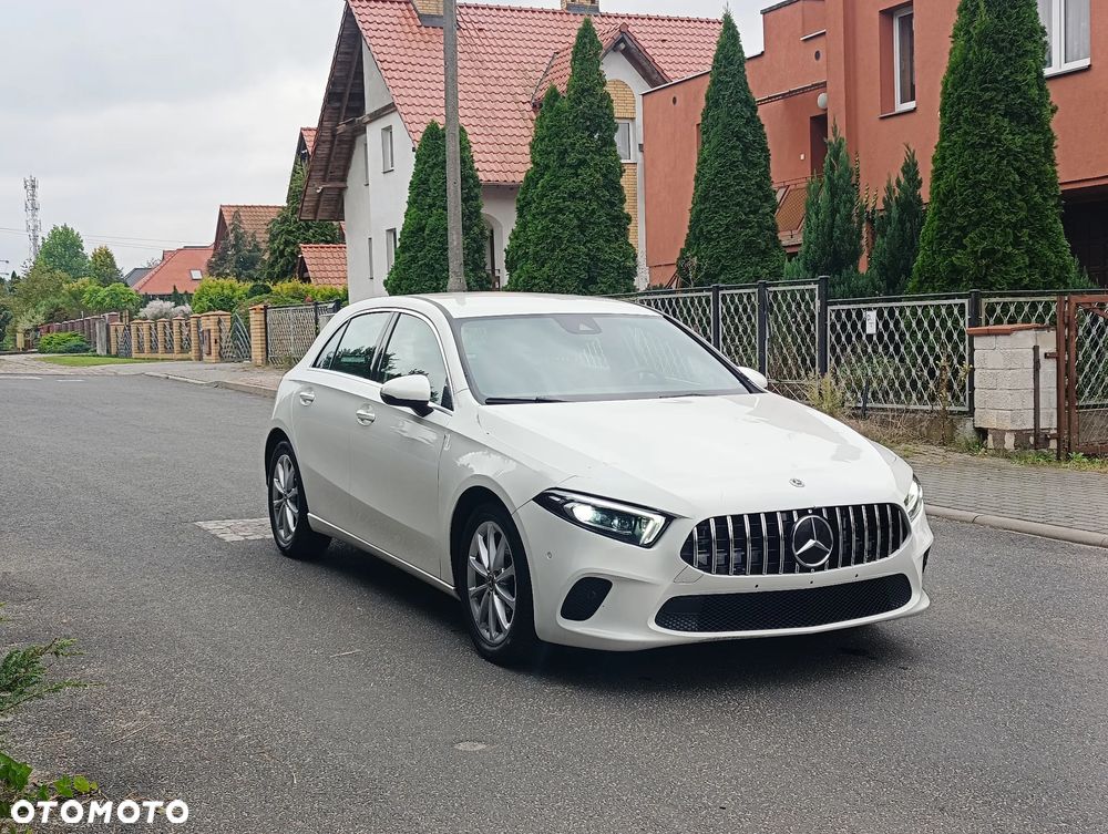 Mercedes-Benz Klasa A 200 d 8G-DCT AMG Line - 2