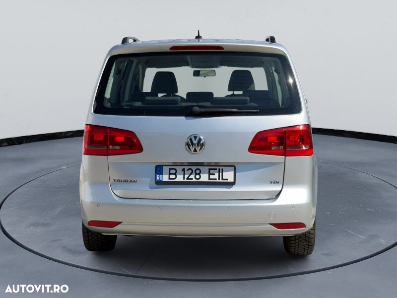 Volkswagen Touran 1.6 TDI DPF BlueMotion Technology Highline - 6
