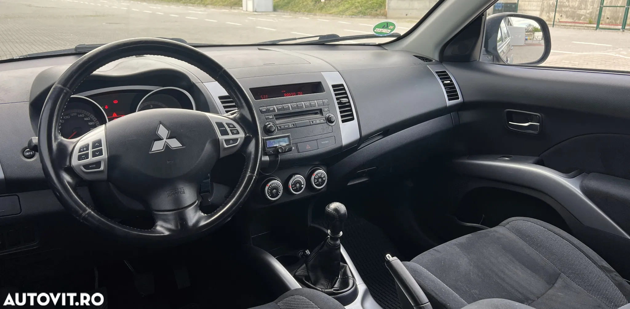Mitsubishi Outlander 2.0 DI-D 4WD Inform - 9