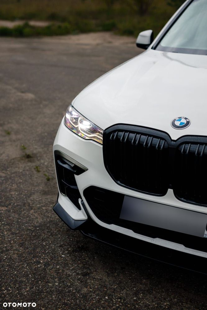 BMW X7 xDrive40i - 7