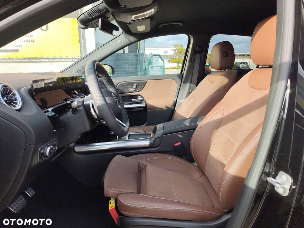 Mercedes-Benz GLA 200 mHEV AMG Line 7G-DCT - 14