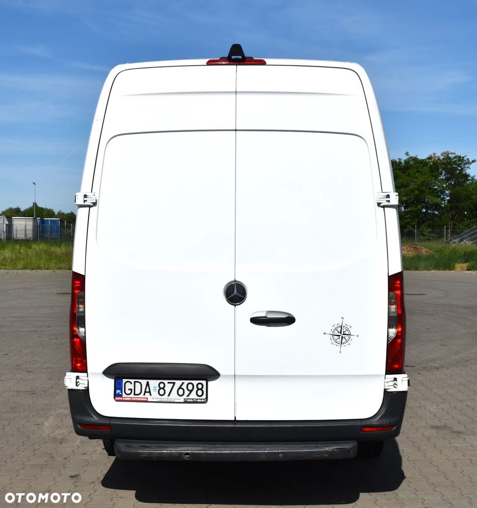 Mercedes-Benz Sprinter - 7