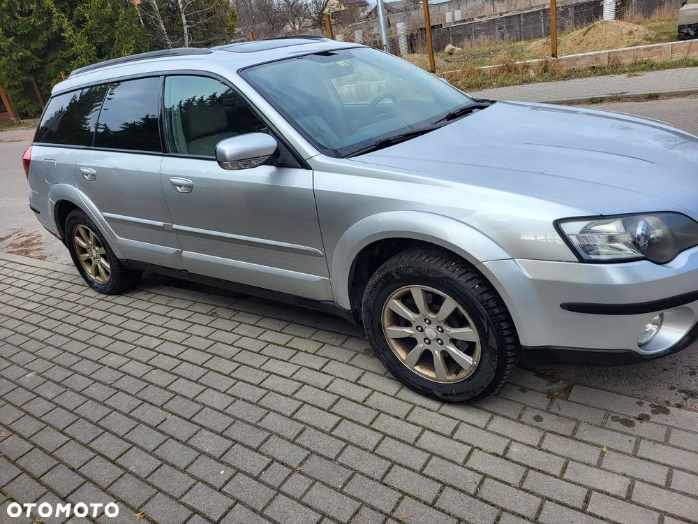 Subaru Legacy 3.0 H6 - 12