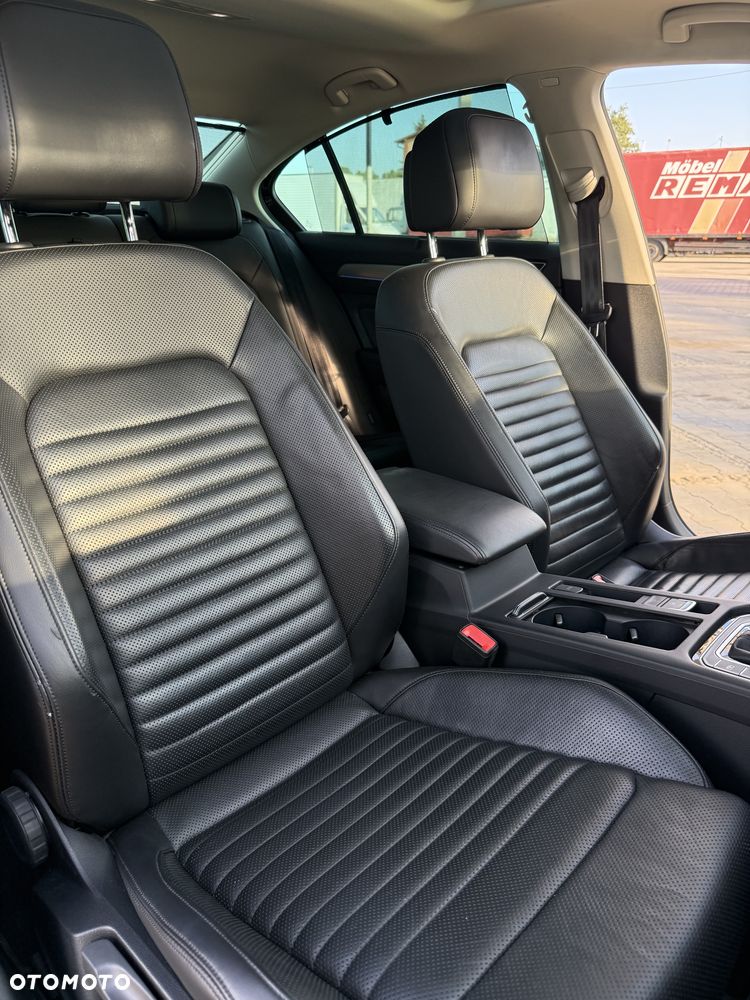 Volkswagen Passat 2.0 TSI 4Mot Elegance DSG - 20