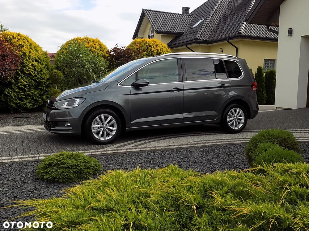 Volkswagen Touran - 9