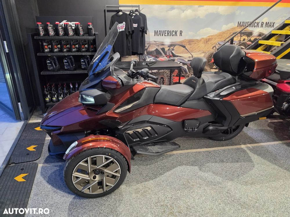 Can-Am Spyder - 1