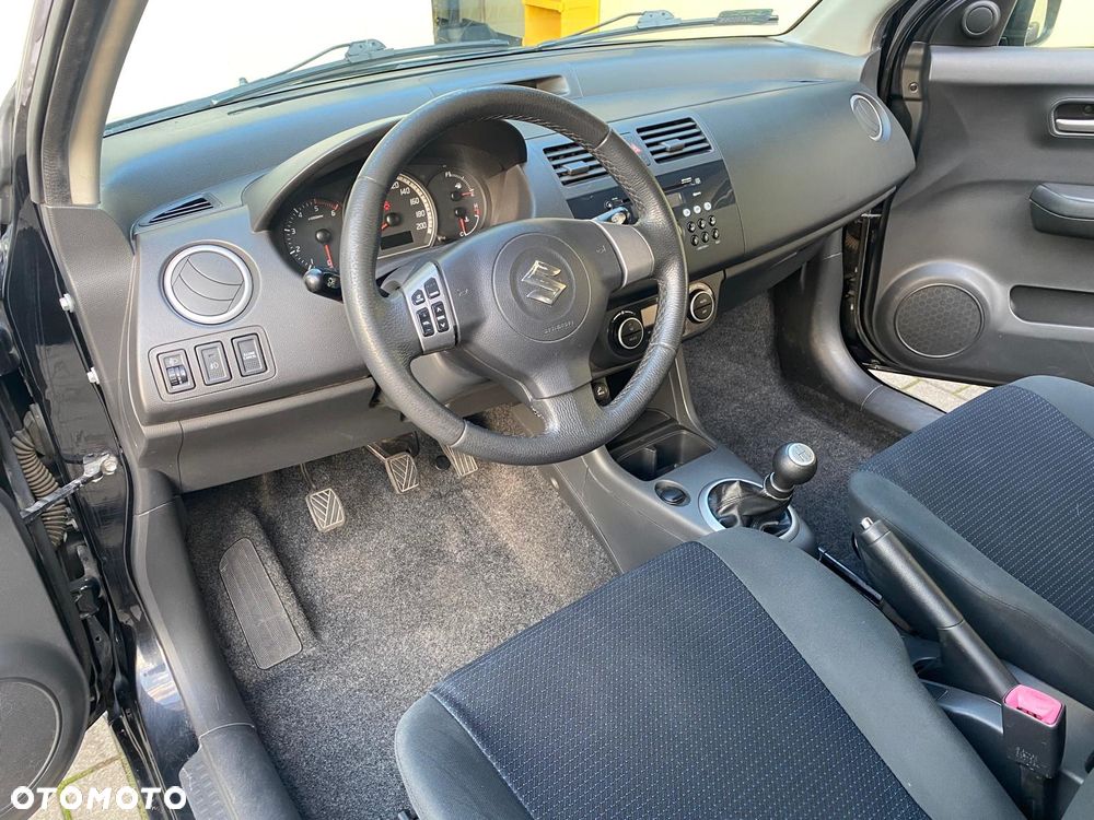 Suzuki Swift - 17
