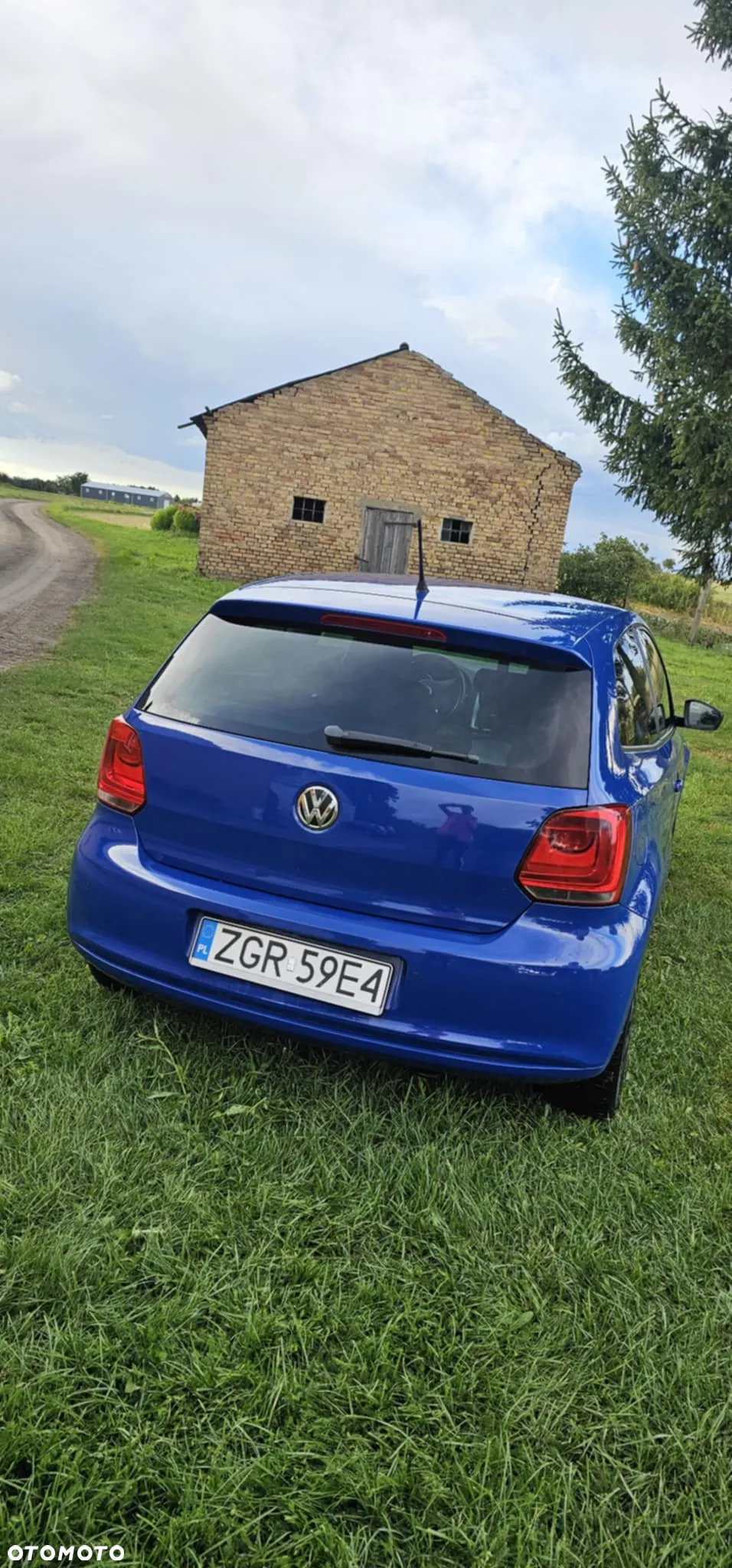 Volkswagen Polo - 4