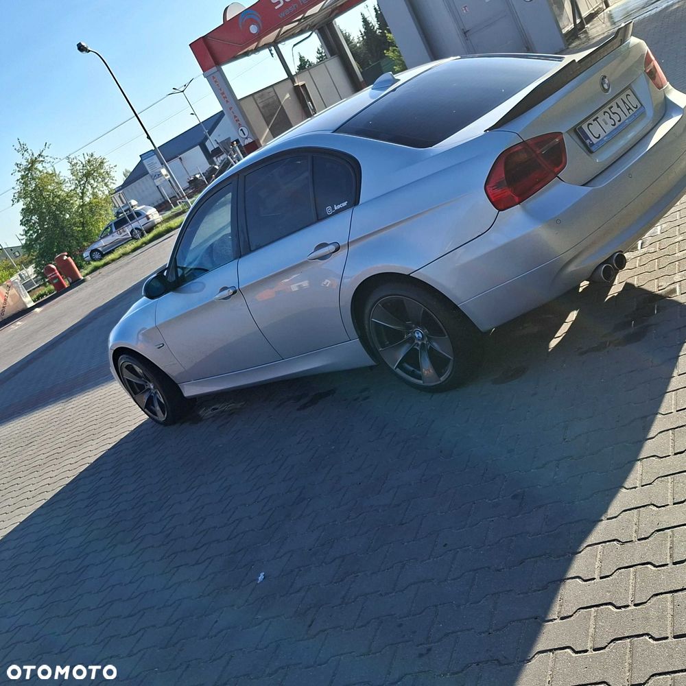BMW Seria 3 - 1