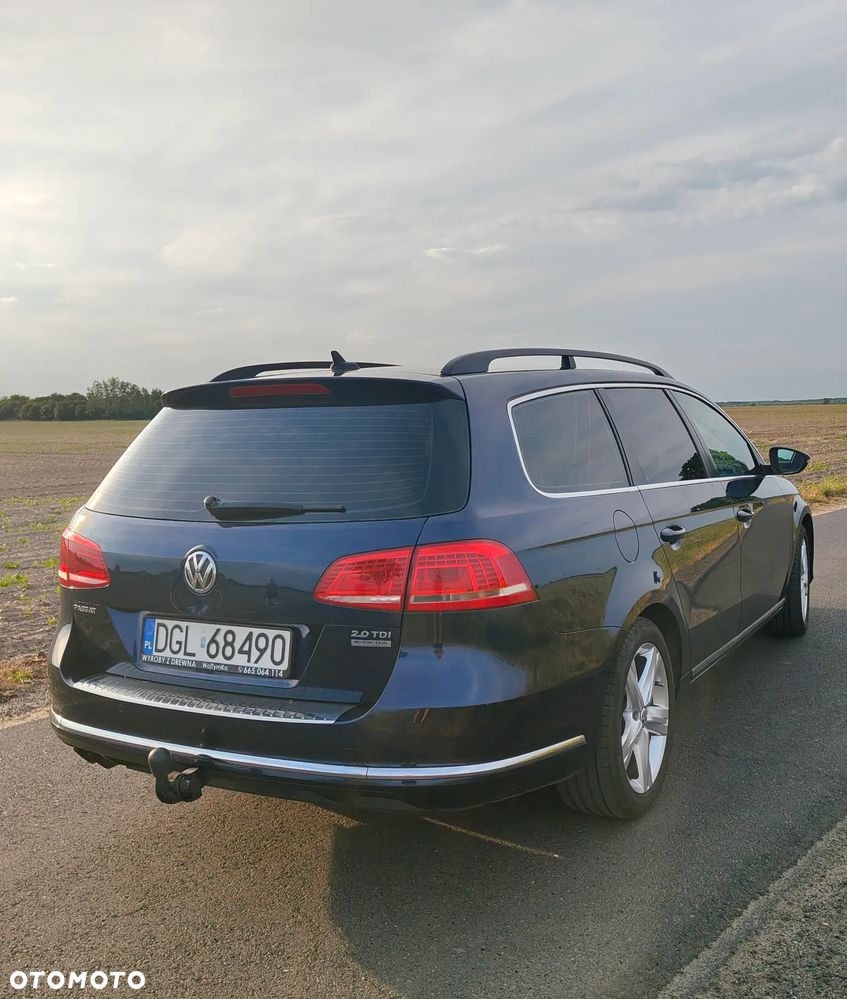 Volkswagen Passat 2.0 TDI Comfortline - 4
