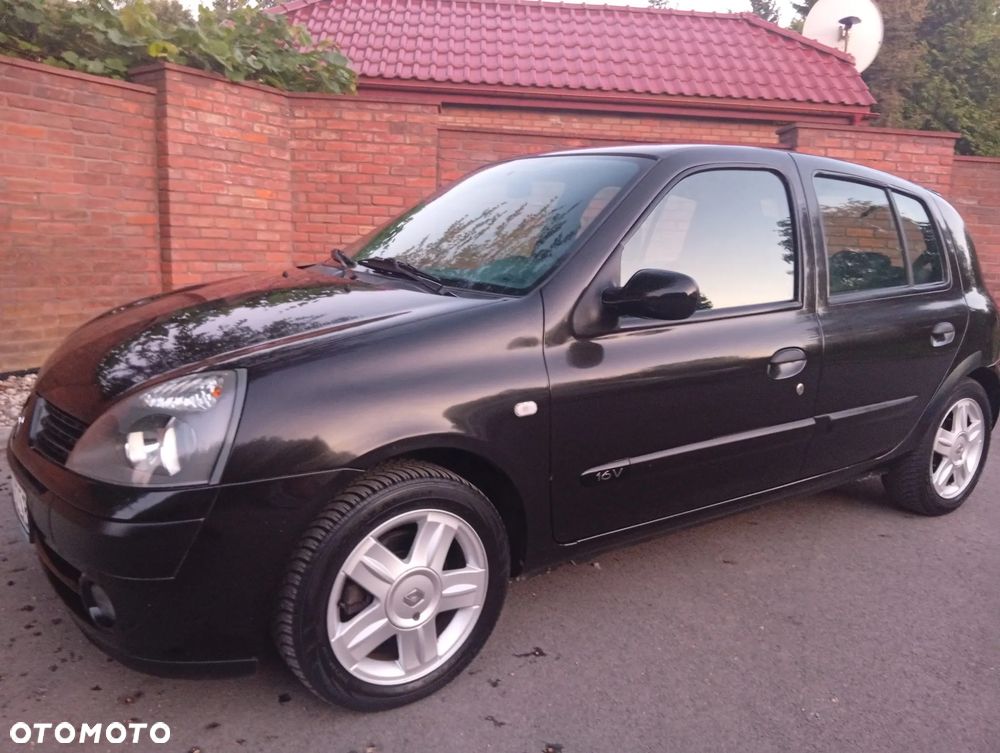Renault Clio - 19