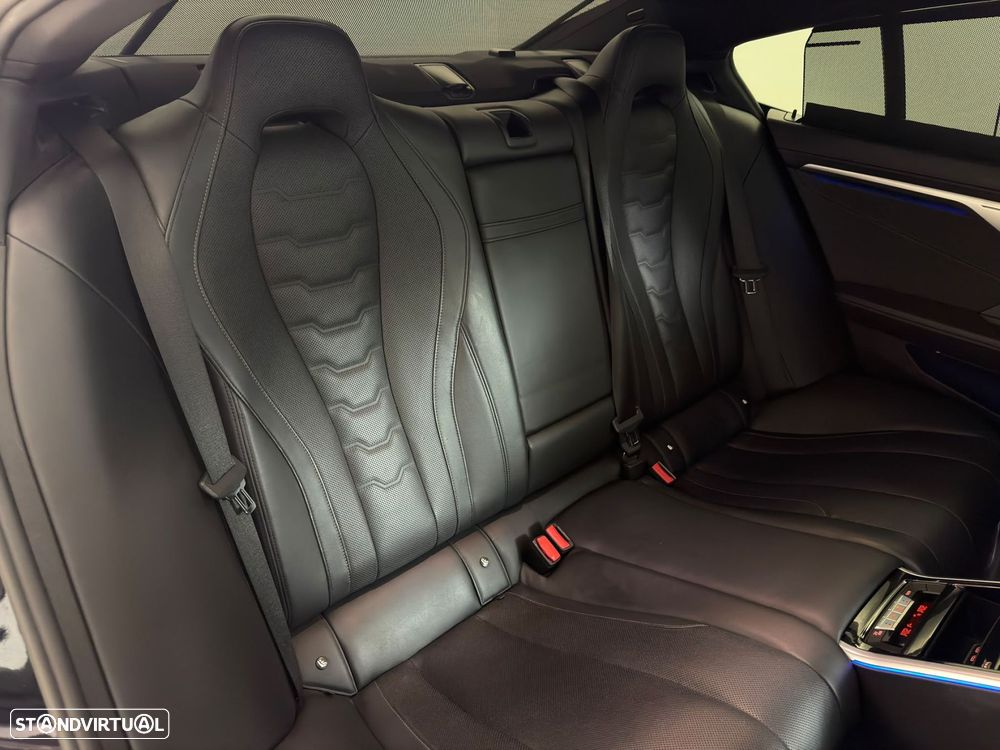 BMW 840 Gran Coupé d xDrive Pack M - 19