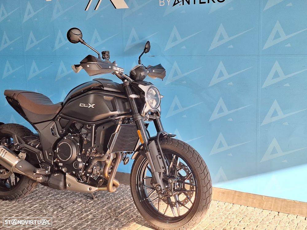CF Moto 700CL-X Heritage - 2