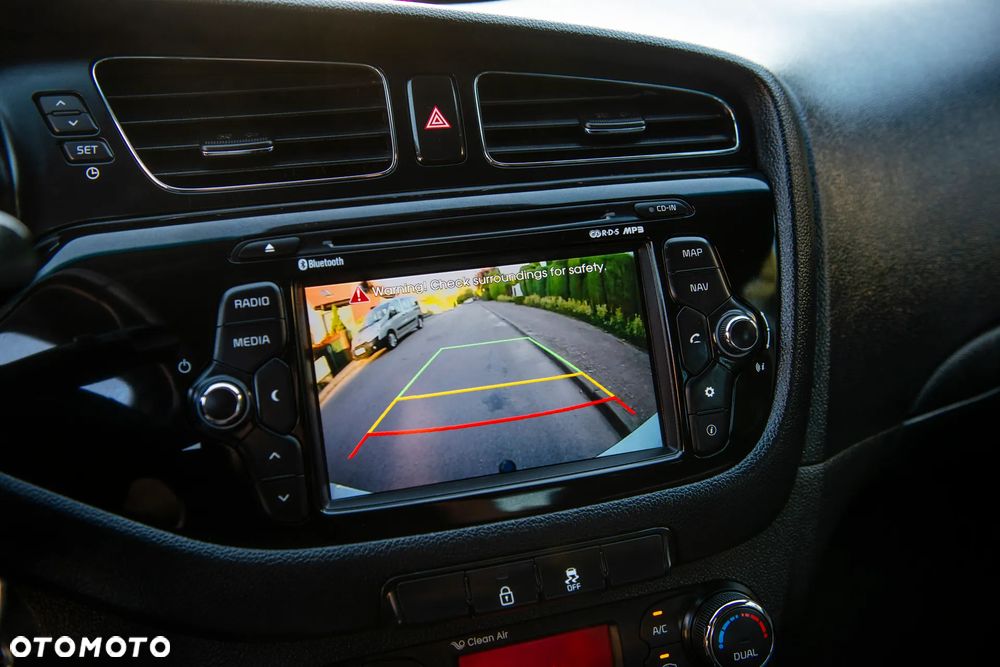 Kia Ceed 1.4 CVVT Attract plus - 23