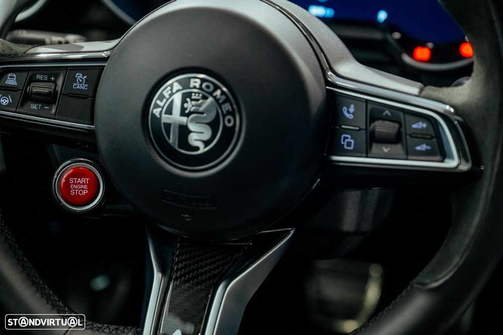 Alfa Romeo Giulia 2.9 Bi-Turbo Quadrifoglio AT8 - 5