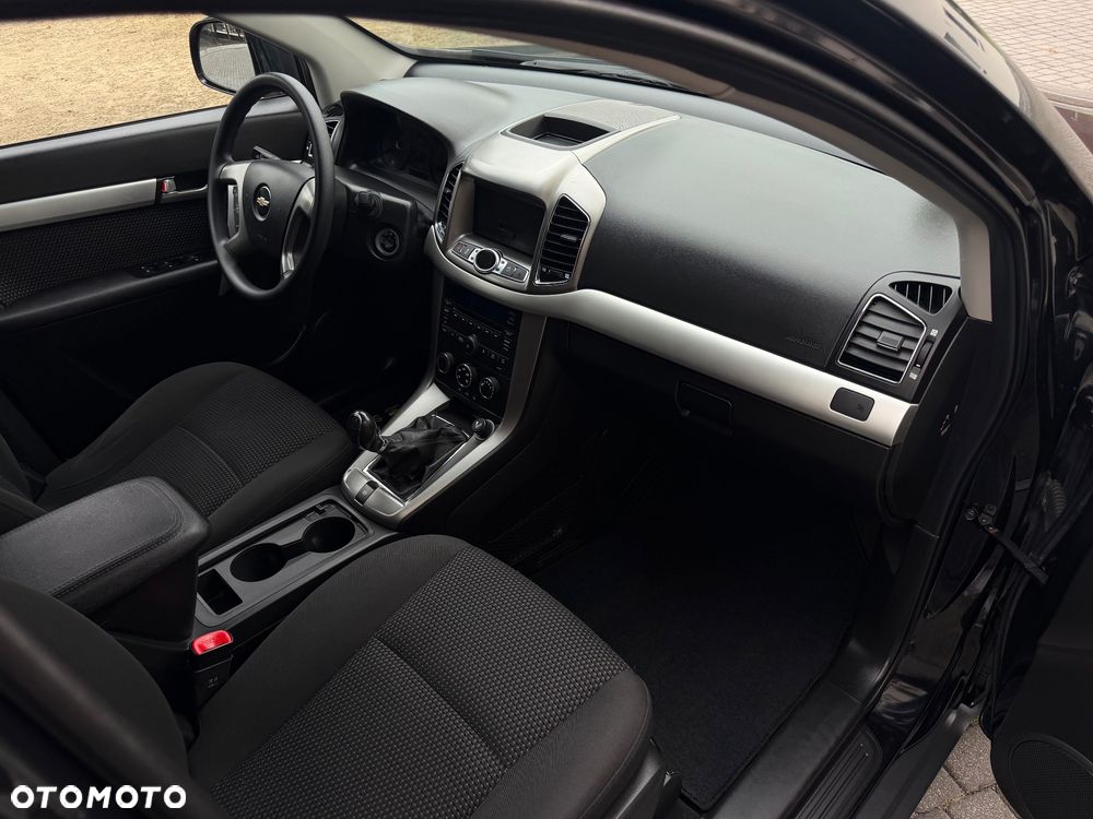 Chevrolet Captiva 2.2 2WD LS - 26