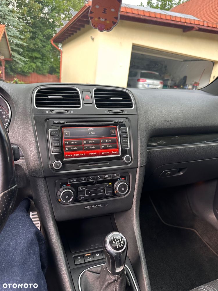 Volkswagen Golf - 8