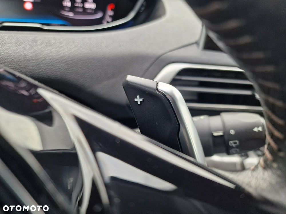 Peugeot 3008 1.2 PureTech Active Pack S&S EAT8 - 36