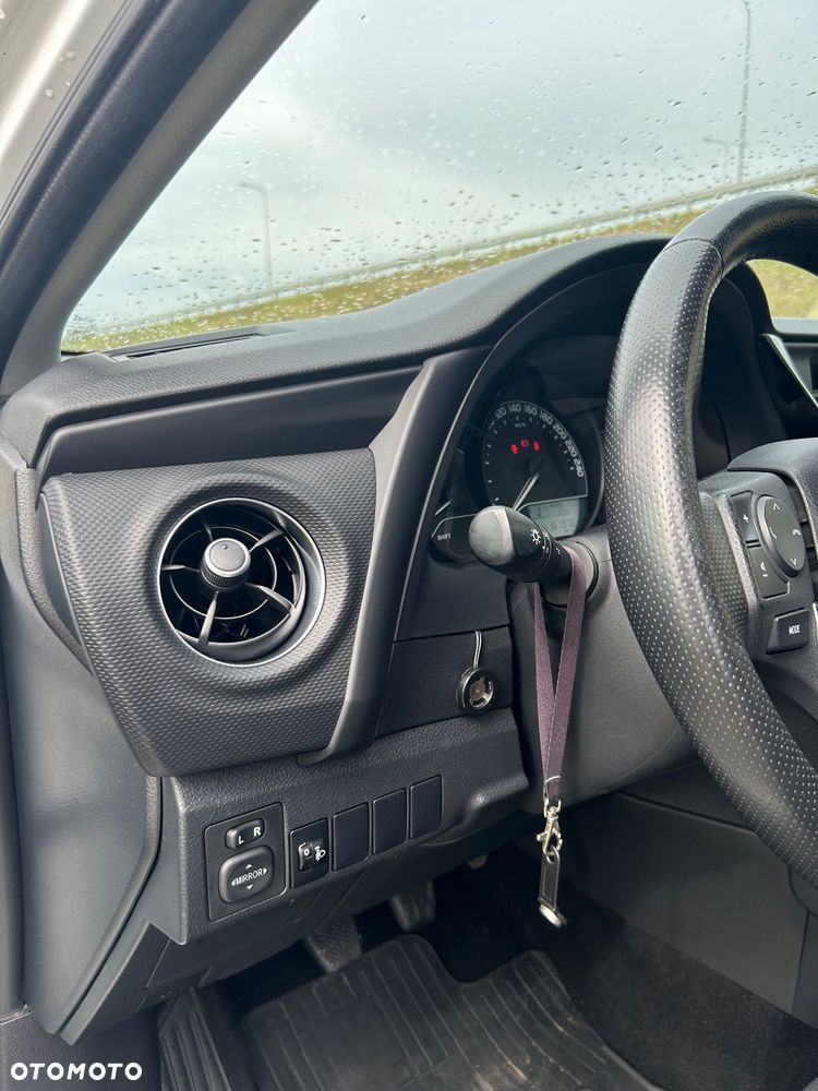 Toyota Auris 1.6 Active - 16