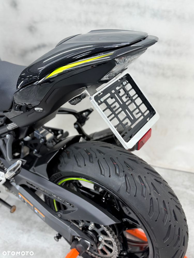 Kawasaki Z 900 - 21
