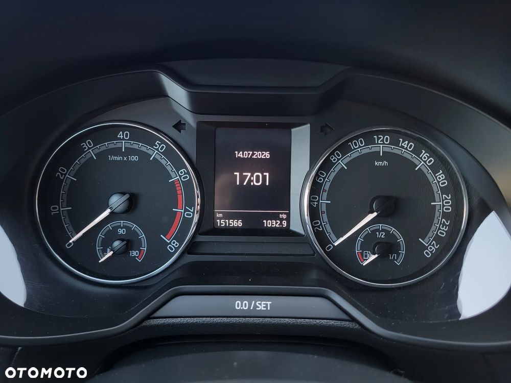 Skoda Octavia 1.4 TSI Drive - 36