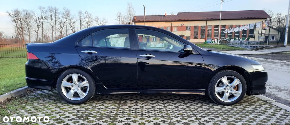 Honda Accord 2.0 Executive - 10