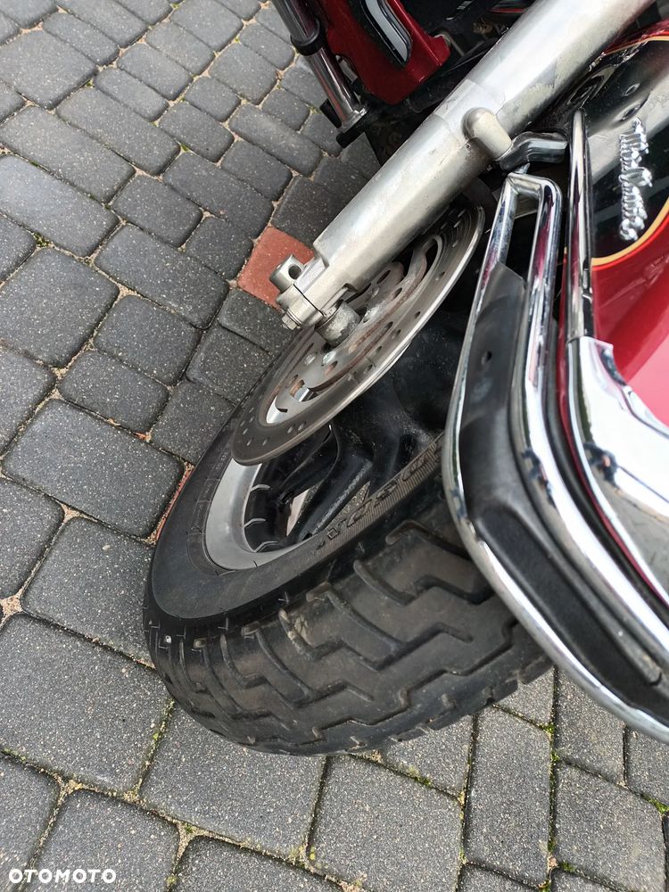 Harley-Davidson FLHTCU Ultra - 2