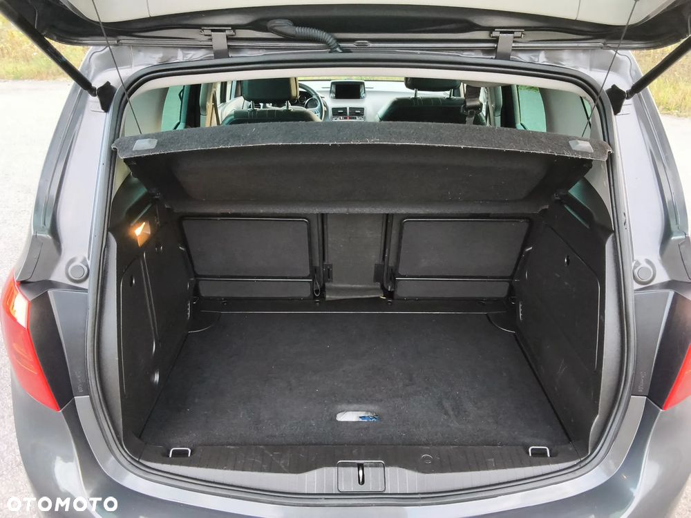Opel Meriva - 17