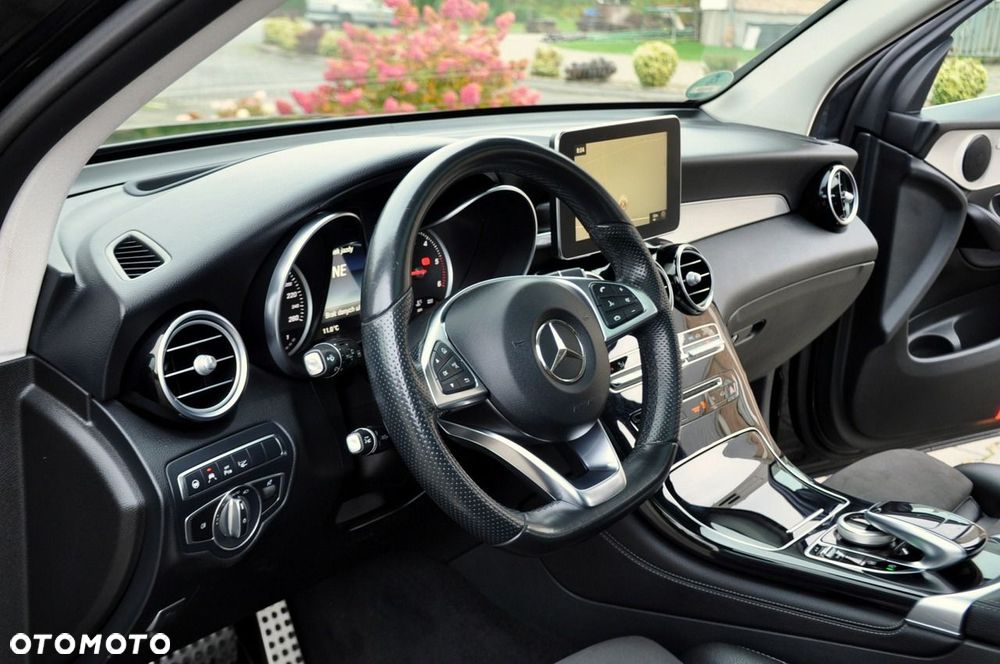 Mercedes-Benz GLC - 23