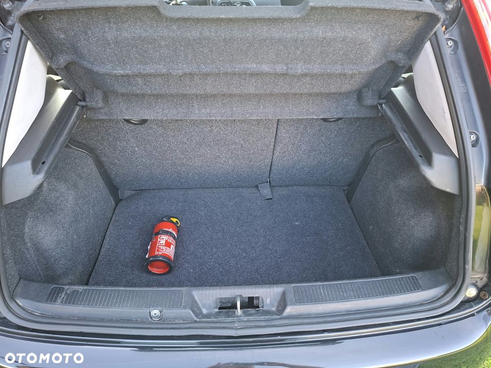 Fiat Grande Punto - 9