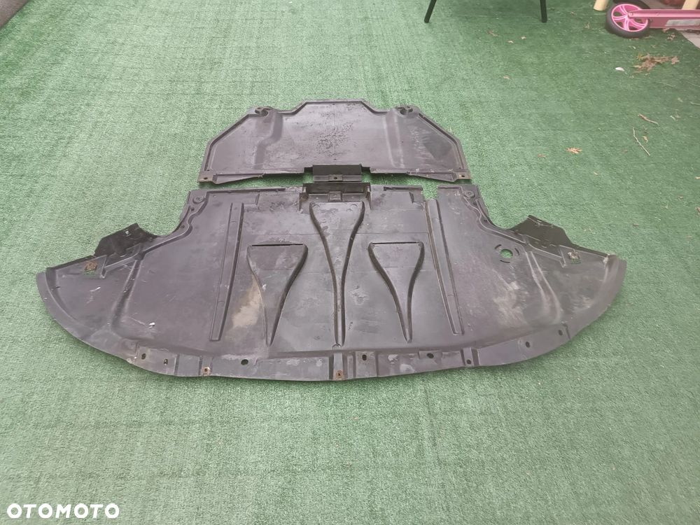 Audi A4 B6 osłona dolna silnika płyta pod silnik 8e0863823 + 8e0863824 , używana, oryginał - 3
