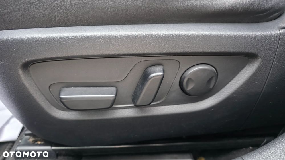 Mazda CX-30 SKYACTIV-X 2.0 M-Hybrid - 31