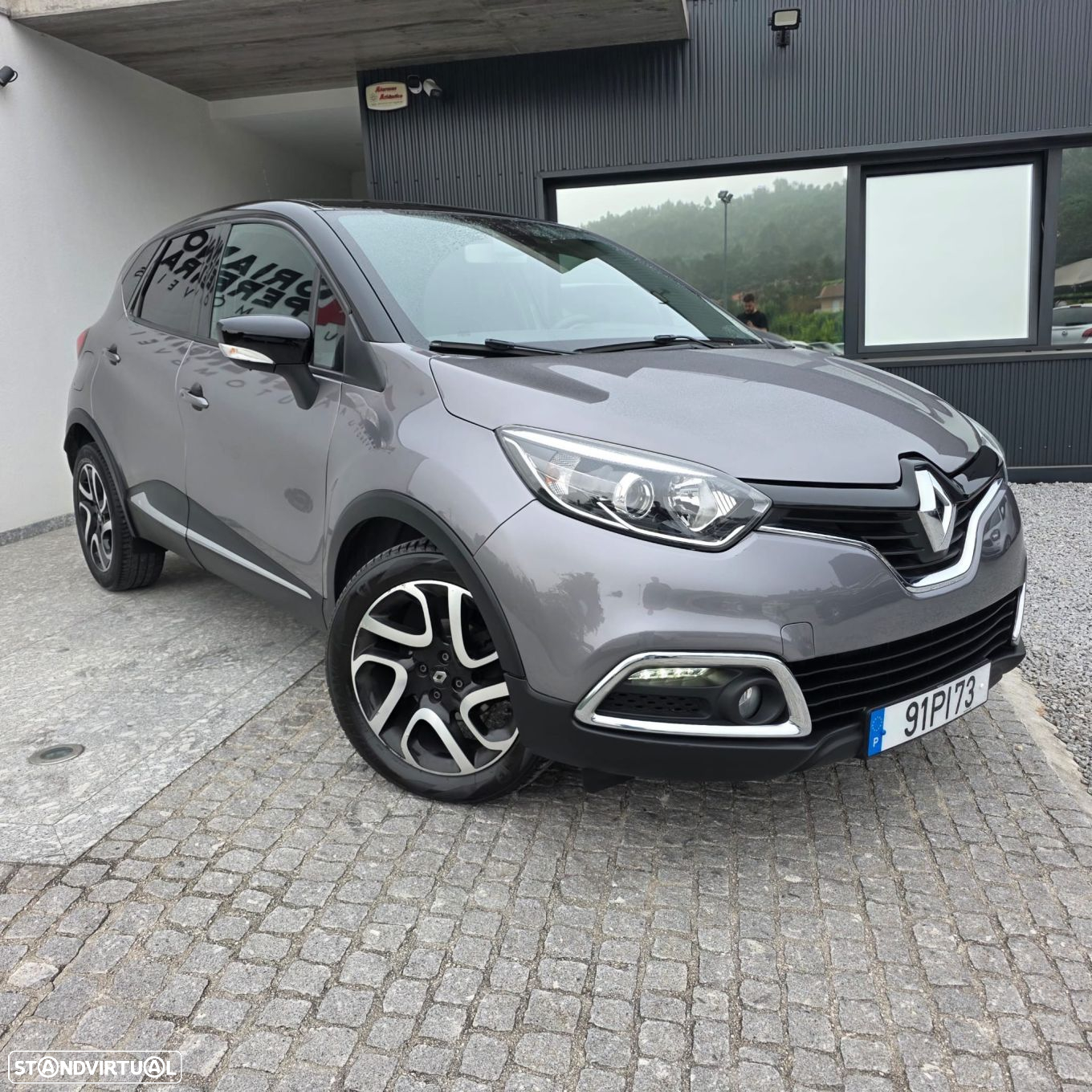 Renault Captur 0.9 TCE Exclusive - 4