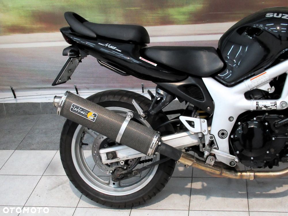 Suzuki SV - 15