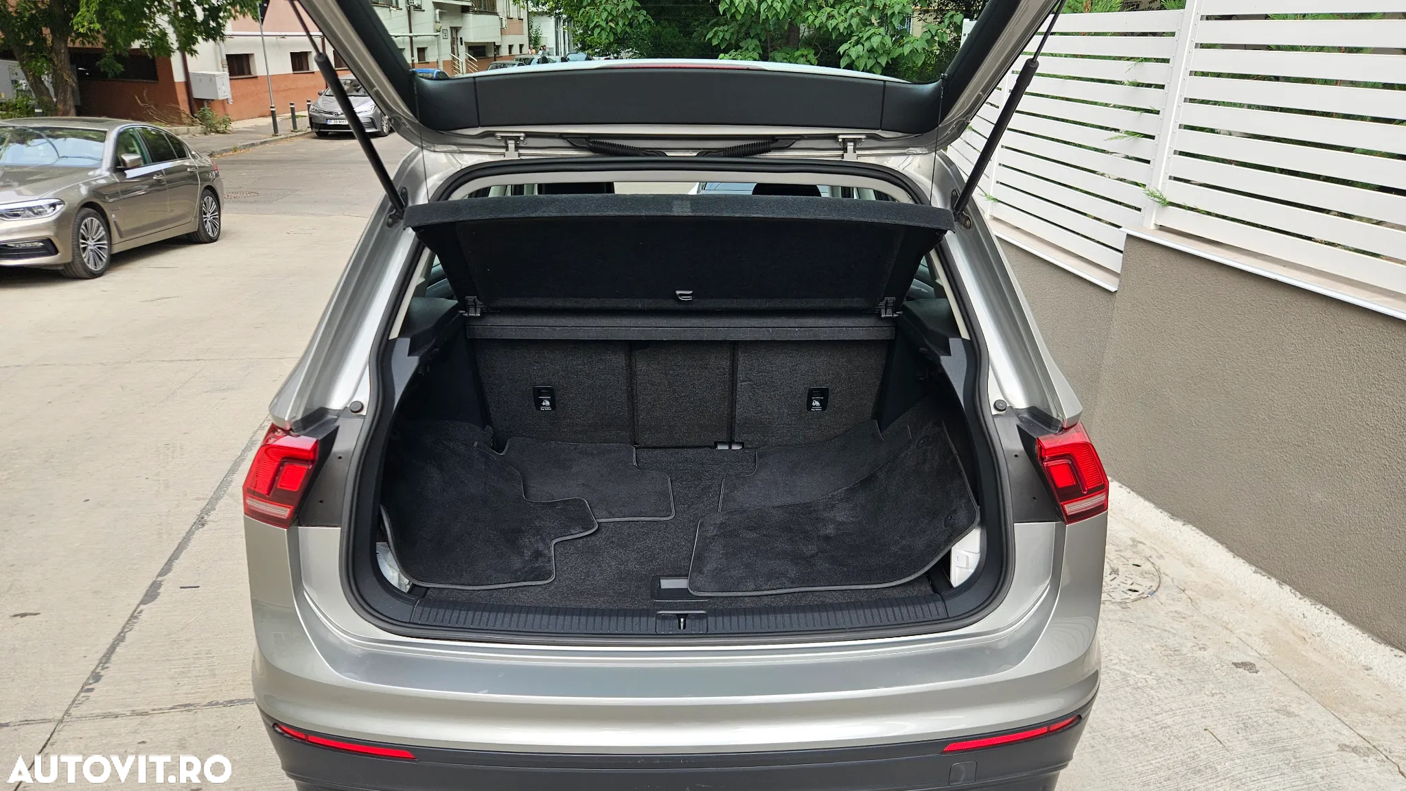 Volkswagen Tiguan 2.0 TDI 4Mot DSG Comfortline - 27
