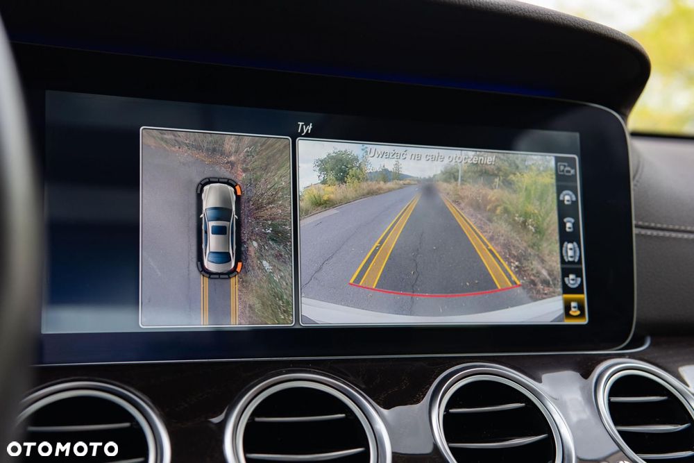 Mercedes-Benz Klasa E 220 d 9G-TRONIC Exclusive - 33