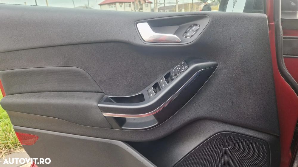 Ford Fiesta 1.0 EcoBoost Titanium - 12