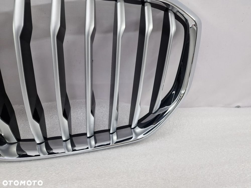 BMW X5 G05 19- ATRAPA / NERKI / GRILL PRZEDNI PRZÓD SATYNA + CHROM , NR 7454887 / 7454888 , NR AUKCJI GL403 - 10