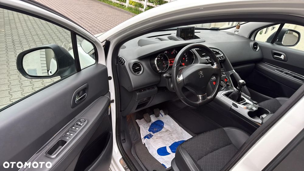 Peugeot 3008 PureTech 130 Stop & Start GPF Allure - 9
