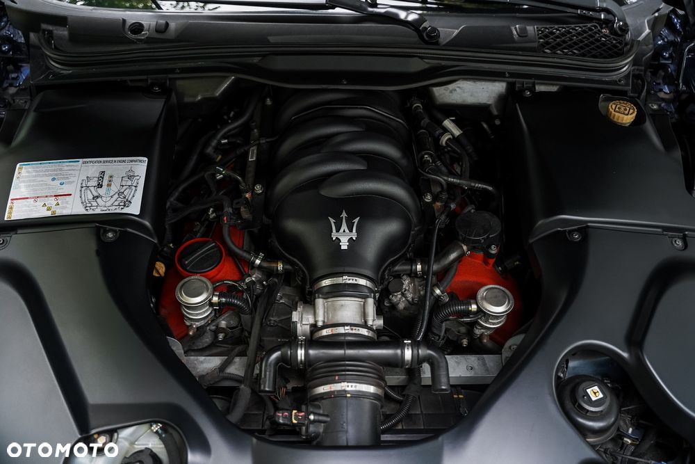 Maserati GranTurismo S - 23