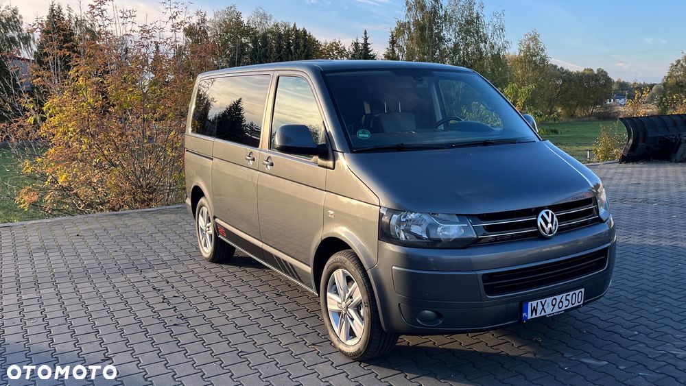 Volkswagen Multivan - 12