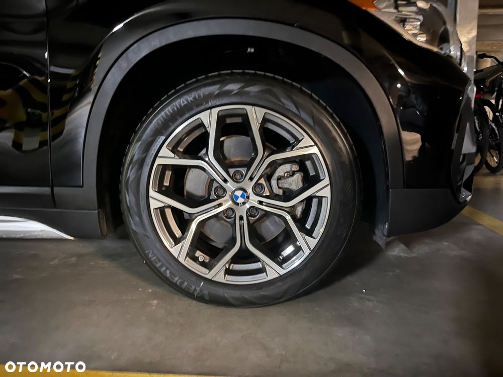BMW X1 xDrive25i Sport Line - 7