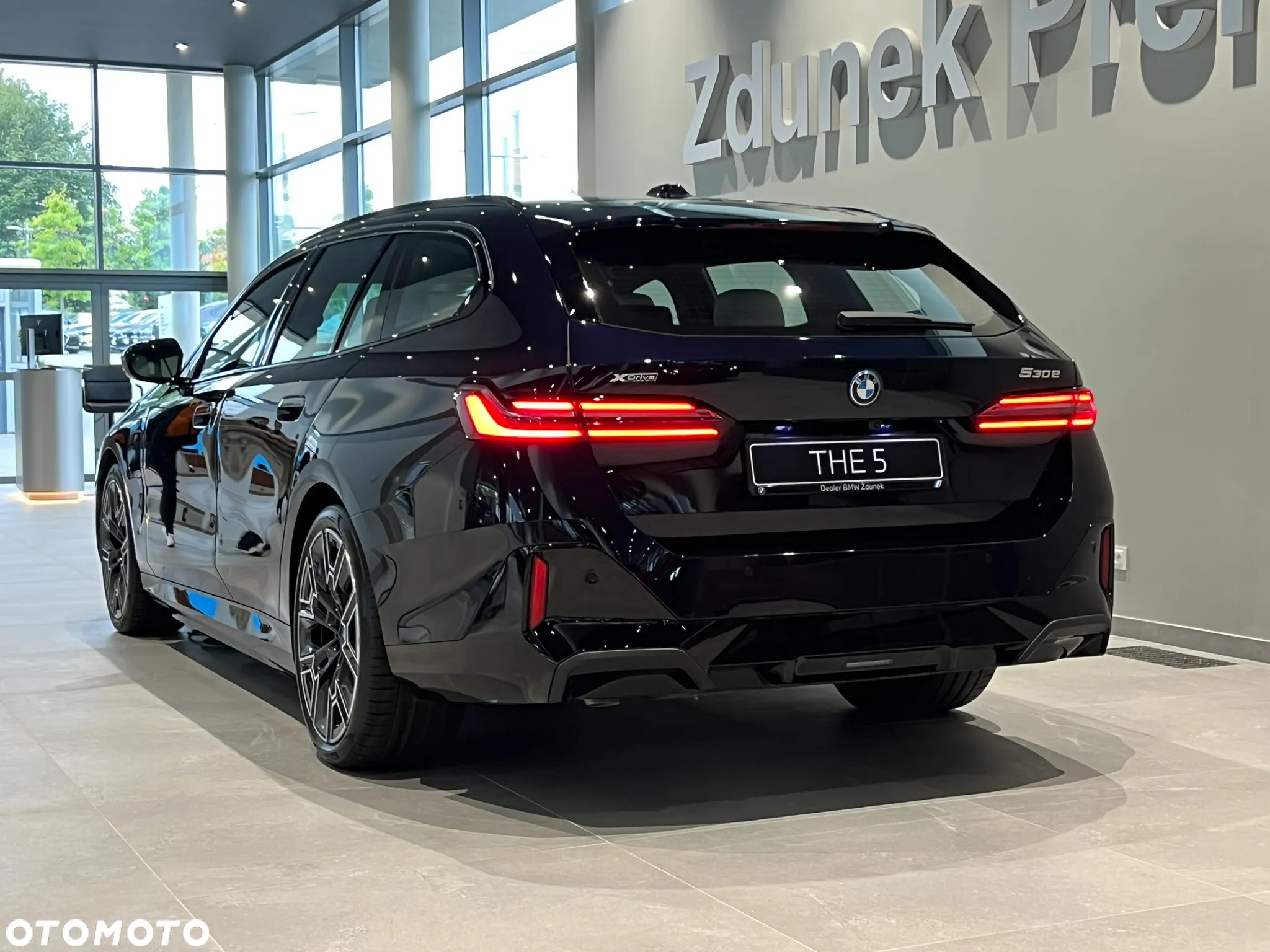 BMW Seria 5 530e xDrive PHEV M Sport - 6