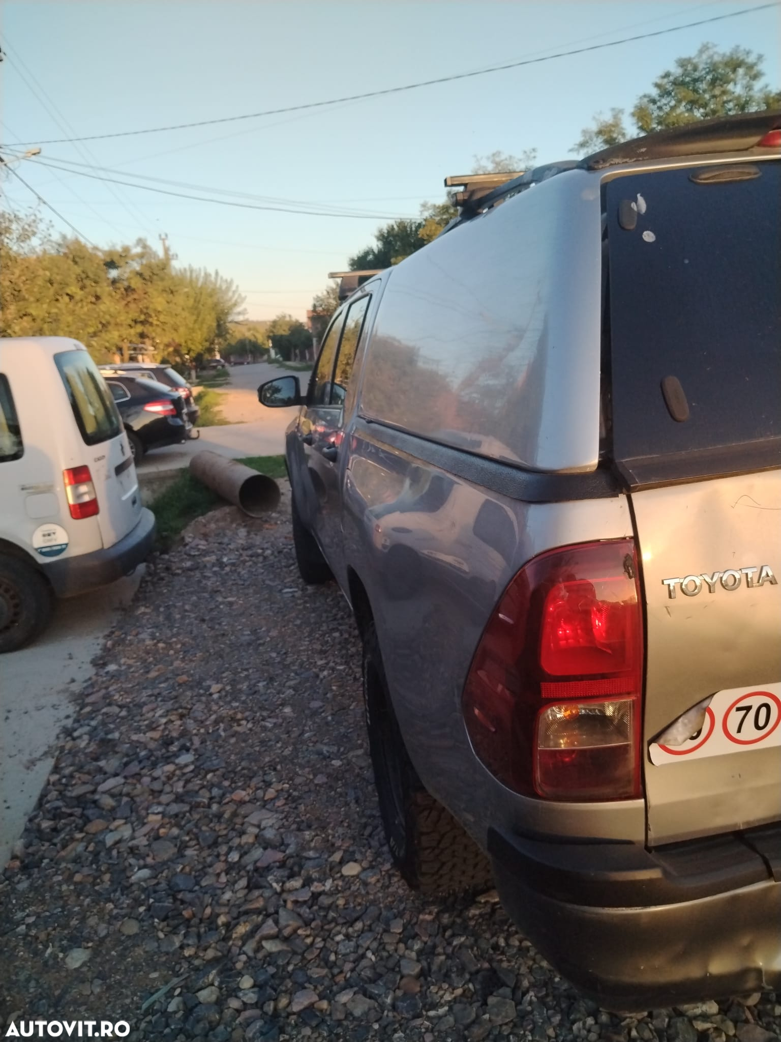 Toyota Hilux - 3