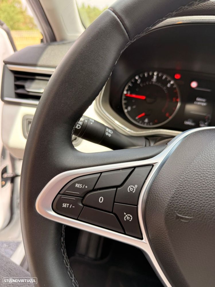 Renault Clio 1.5 Blue dCi Limited - 11