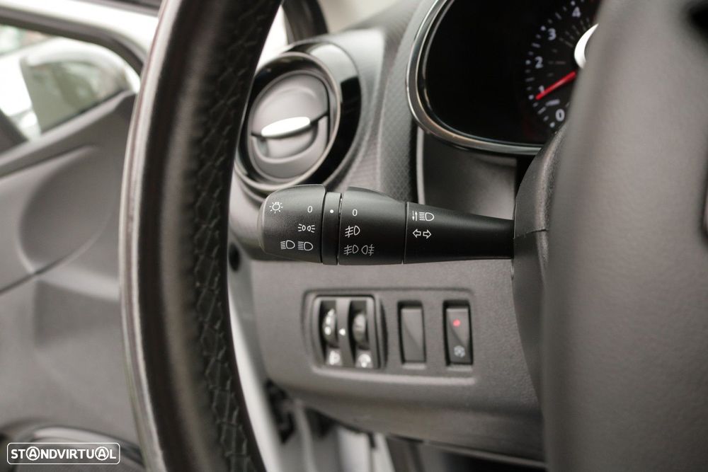 Renault Clio Sport Tourer 1.5 dCi Limited - 22